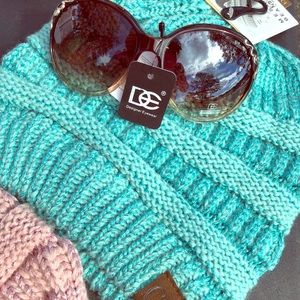 Cc authentic ponytail beanie in metallic mint